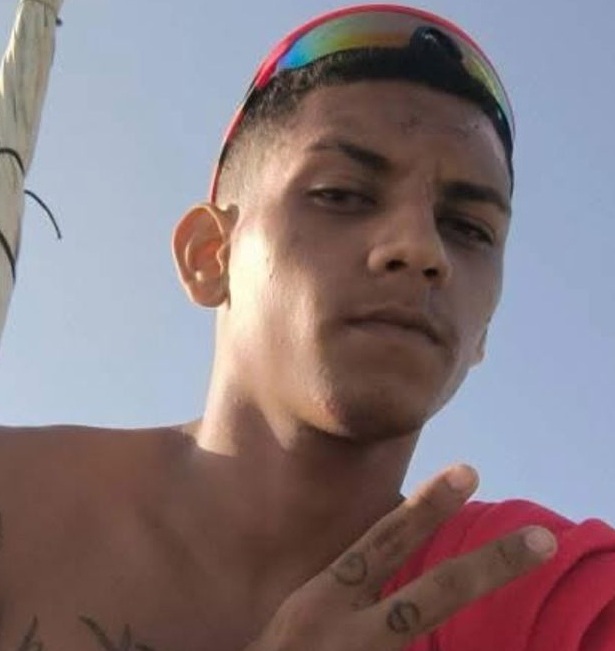 Foragido da justiça é morto a tiros em via pública no Bairro Mocó, em Areia Branca
