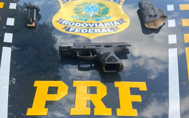 Comerciante é preso portando uma pistola 380, durante abordagem da PRF na BR 304 em Mossoró