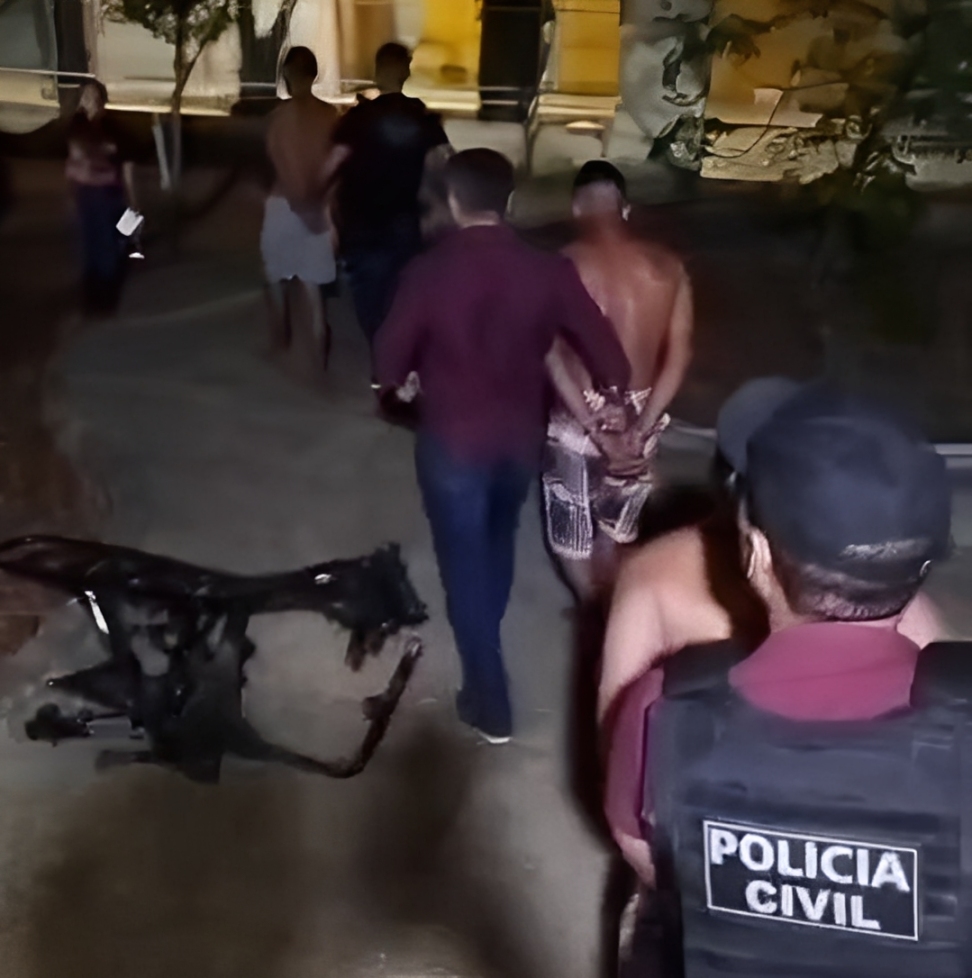 Policias Civil e Militar prenderam três homens em flagrante por roubo de motocicleta em Mossoró