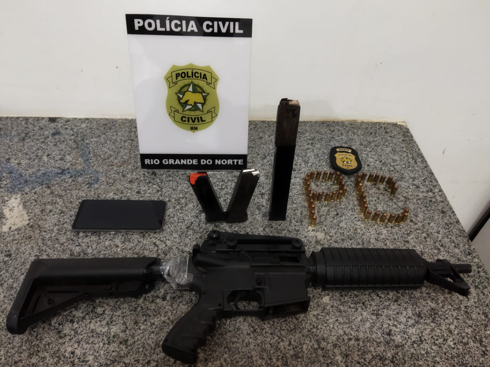 Polícia Civil prende homem em flagrante com arma de fogo em Baraúna