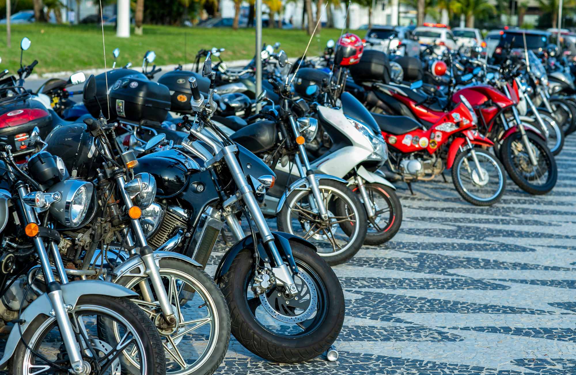 Motos de até 20 mil: como acertar a compra sem cair em pegadinha