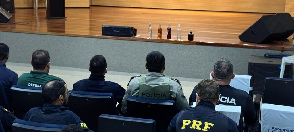 PRF realiza treinamento para coibir circulação de bebidas falsificadas no Rio Grande do Norte