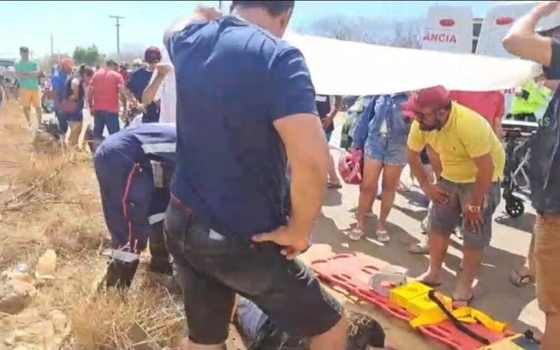 Dois ficam gravemente feridos em acidente em Baraúna