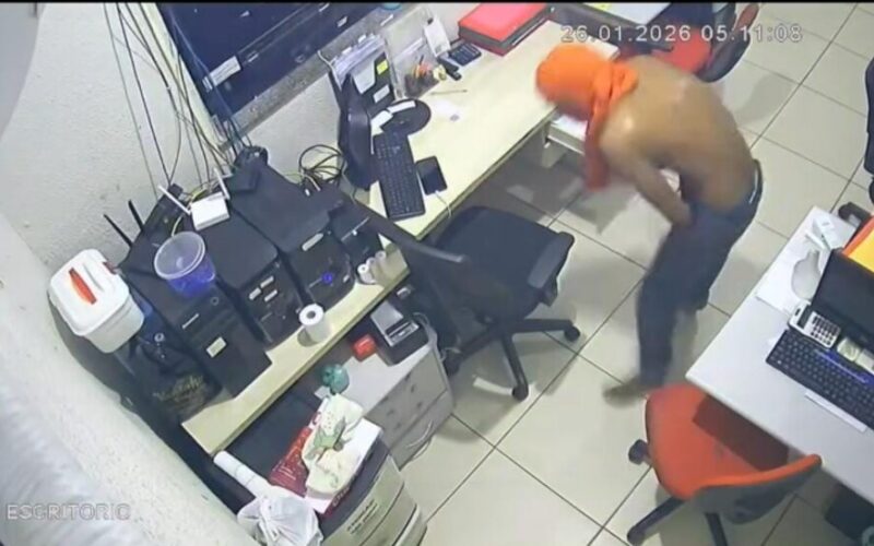 Invasão a empresa de laticínios é registrada na Avenida Francisco Mota, em Mossoró