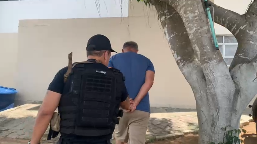 Polícia Civil prende condenado por comércio ilegal de armas e associação criminosa