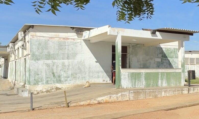 Atentado a tiros deixa duas pessoas feridas em Caraúbas; adolescente é um dos feridos