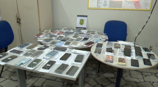 Operação Radar: Delegacia de Furtos e Roubos devolve 110 celulares recuperados aos proprietários em Mossoró