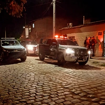 VIOLÊNCIA DOMÉSTICA Na noite de Domingo(28), equipes da Patrulha Maria da Penha (PMP) e da ROMU (1)